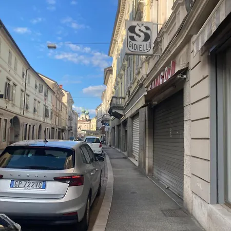 Elegante A - Ascoli Apartment Gorizia