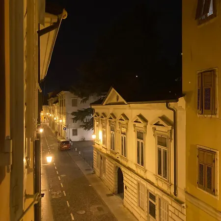 Elegante A - Ascoli アパート *